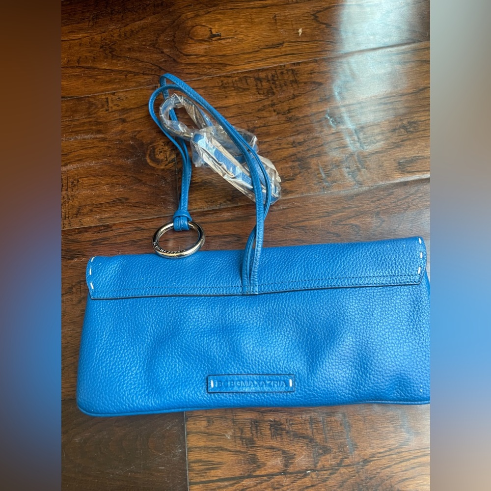 BCBGMAXAZRIA Turquoise Leather Convertible Baguette Shoulder Handbag/Clutch
